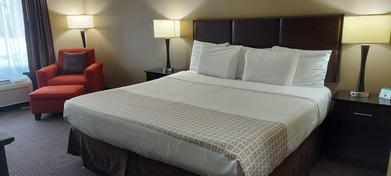 Parkwood Inn & Suites Manhattan Eksteriør bilde